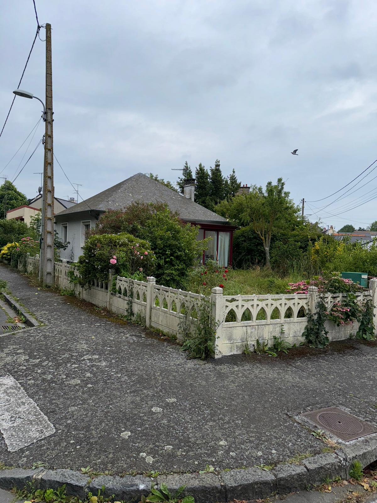 Avant : Maison complète avec surélévation