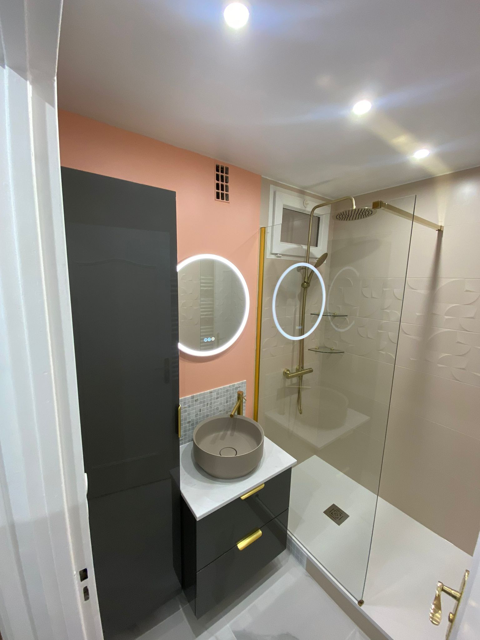 Après : Salle de Bain Moderne